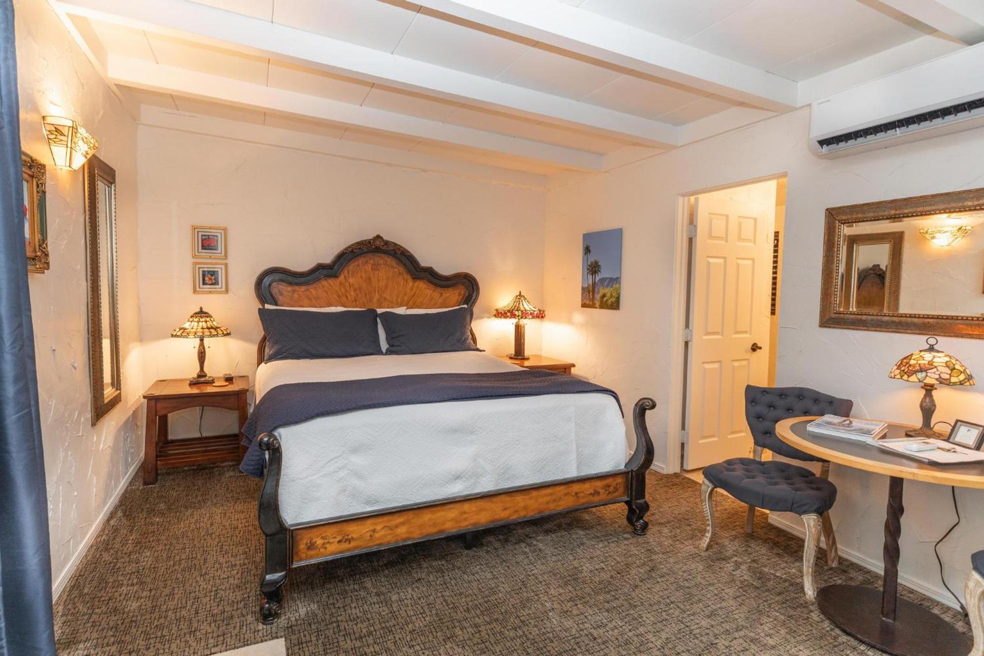 Hotel Old Ranch - Adults Only 21 & Up