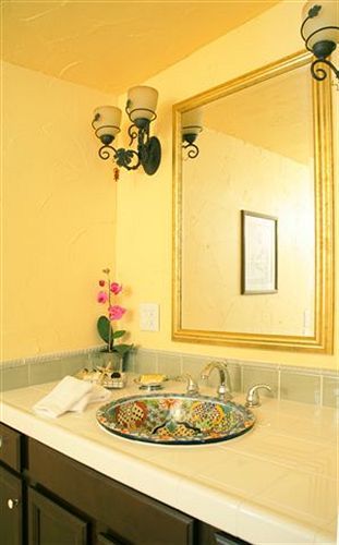 Old Ranch - Adults Only 21 & Up Hotel 3*